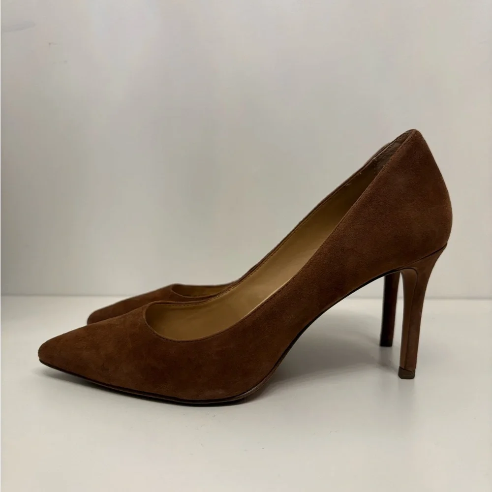 Banana Republic Madison 12-Hour Pump in brown suede - Picture 1 of 7